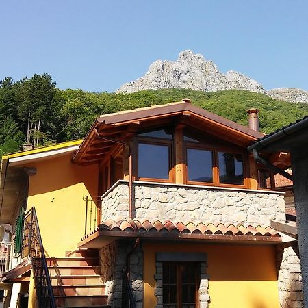 Home in Garfagnana Vagli di Sotto Exterior foto